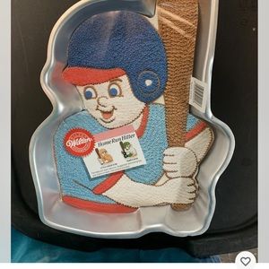Wilton Retired Cake Pan Home Run Hitter